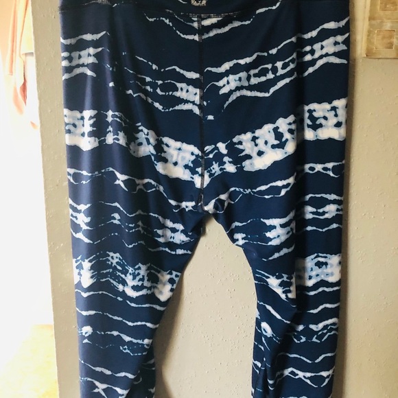 Ann Klein Sport capri athletic leggings size 1x - Picture 4 of 5